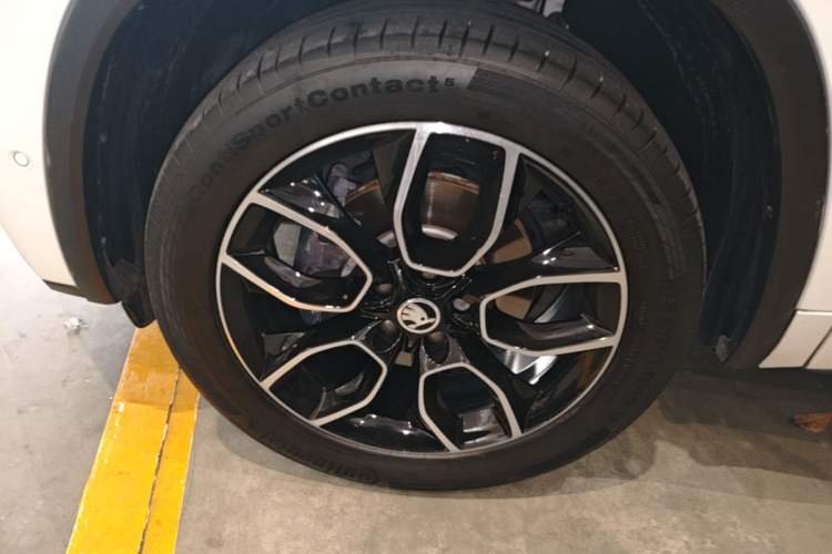 Used Skoda Kodiaq GT 2019 TSI380 4x4 Flagship Model China VI Standard Left Front Wheel Hub