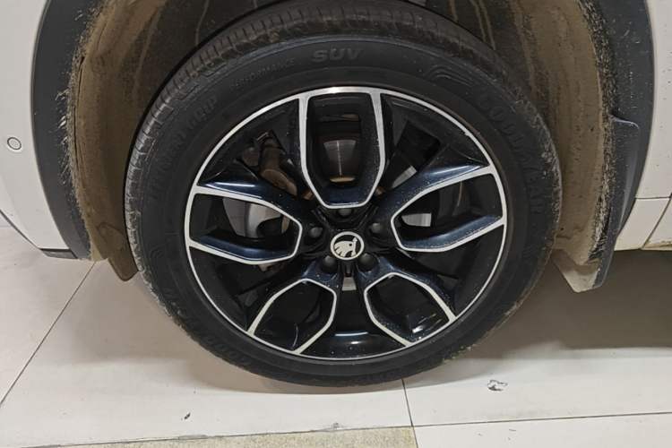 Used Skoda Kodiaq GT 2019 TSI330 Two-Wheel-Drive Luxury Edition China VI Standard Left Front Wheel Hub