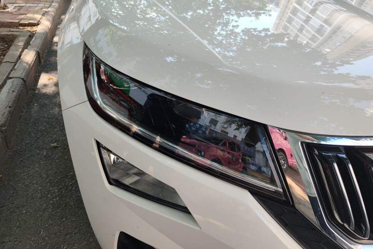 Used Skoda Kodiaq GT 2019 TSI380 4x4 Flagship Model China VI Standard Right Front Headlight
