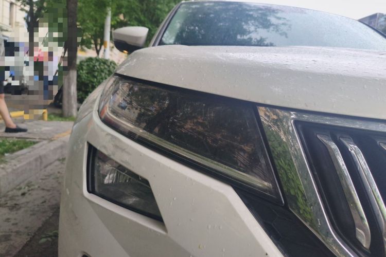 Used Skoda Kodiaq GT 2019 TSI330 Two-Wheel-Drive Luxury Edition China VI Standard Right Front Headlight