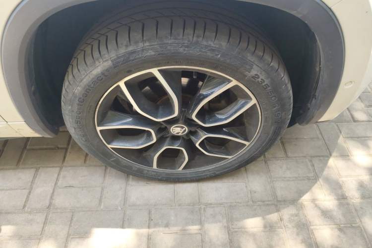 Used Skoda Kodiaq GT 2019 TSI380 4x4 Luxury Edition China VI Standard Right Front Wheel Hub