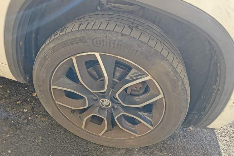 Used Skoda Kodiaq GT 2019 TSI330 Two-Wheel-Drive Luxury Edition China VI Standard Right Front Wheel Hub