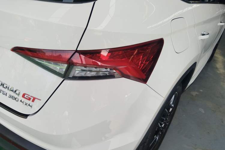 Used Skoda Kodiaq GT 2019 TSI380 4x4 Flagship Edition China V Standard Right Rear Taillight