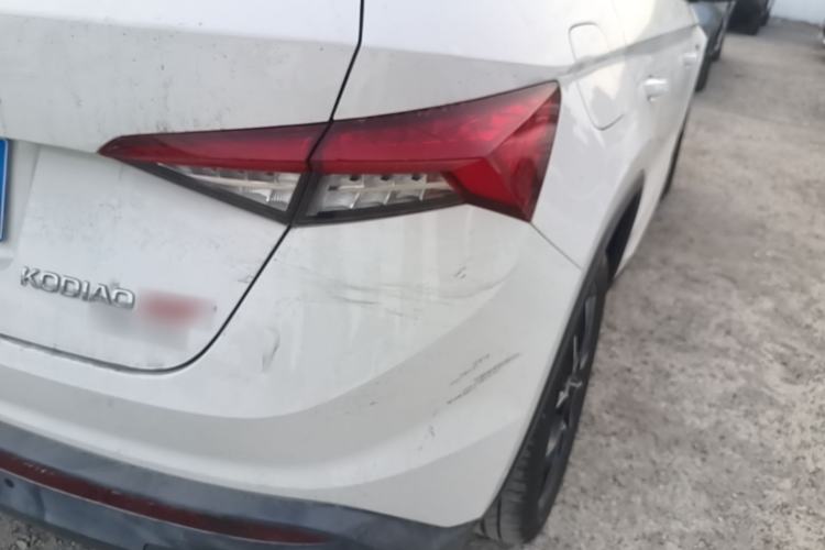 Used Skoda Kodiaq GT 2019 TSI330 Two-Wheel-Drive Luxury Edition China V Standard Right Rear Taillight