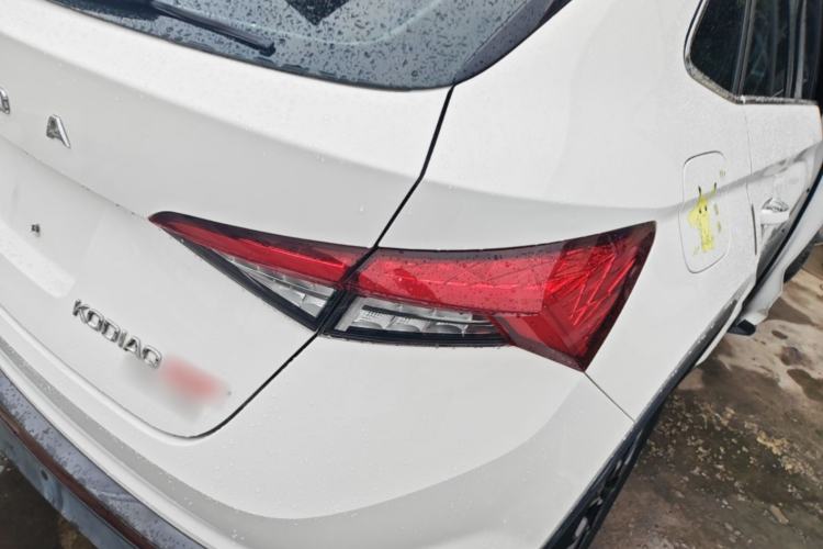 Used Skoda Kodiaq GT 2019 TSI330 Two-Wheel-Drive Luxury Edition China VI Standard Right Rear Taillight