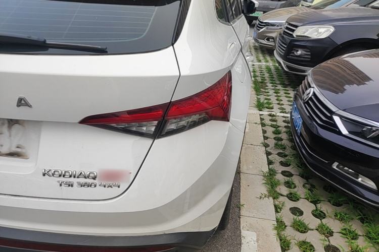 Used Skoda Kodiaq GT 2019 TSI380 4x4 Flagship Model China VI Standard Right Rear Taillight