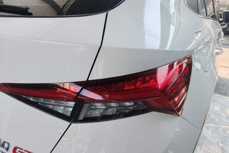 Used Skoda Kodiaq GT 2019 TSI330 Two-Wheel-Drive Luxury Edition China VI Standard Right Rear Taillight