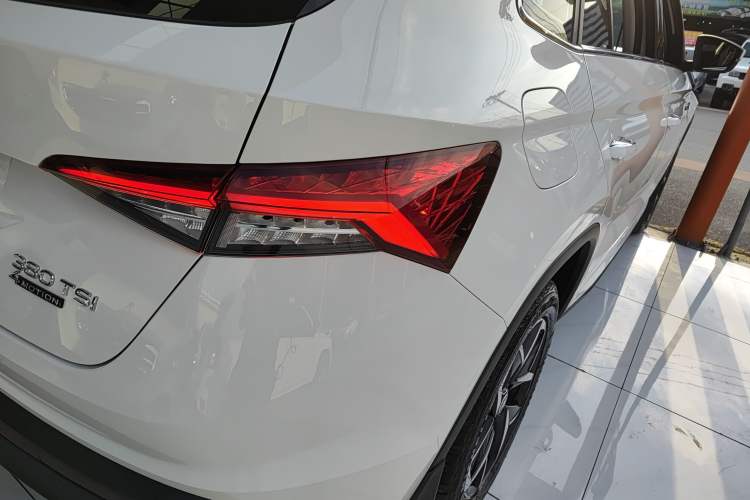 Used Skoda Kodiaq GT 2019 TSI380 4x4 Comfort Edition China V Standard Right Rear Taillight