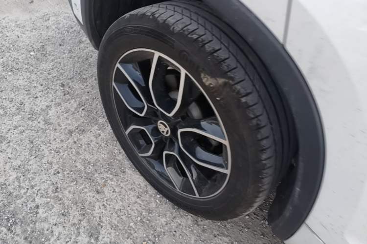 Used Skoda Kodiaq GT 2019 TSI330 Two-Wheel-Drive Luxury Edition China V Standard Right Rear Wheel Hub