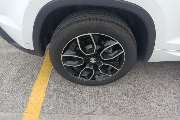 Used Skoda Kodiaq GT 2019 TSI330 Two-Wheel-Drive Luxury Edition China VI Standard Right Rear Wheel Hub
