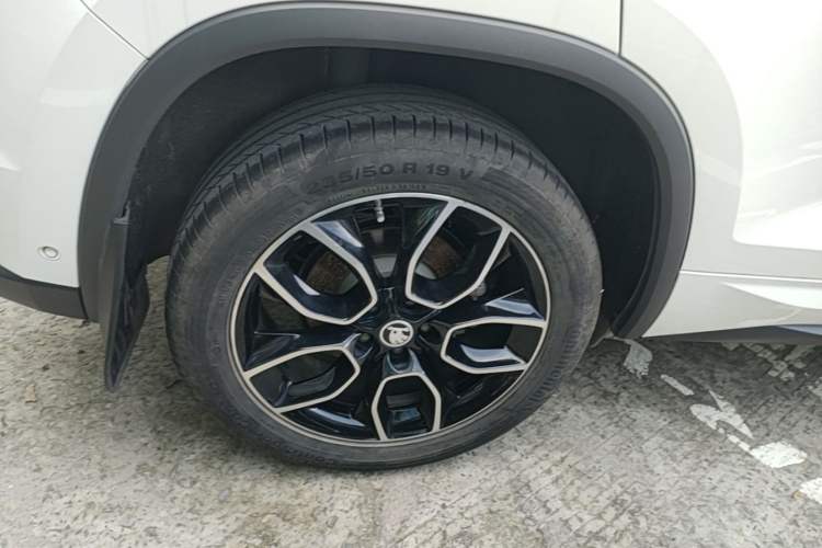Used Skoda Kodiaq GT 2019 TSI330 Two-Wheel-Drive Luxury Edition China VI Standard Right Rear Wheel Hub