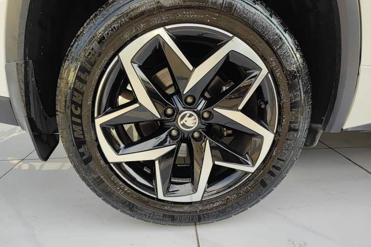 Used Skoda Kodiaq GT 2019 TSI380 4x4 Comfort Edition China V Standard Right Rear Wheel Hub
