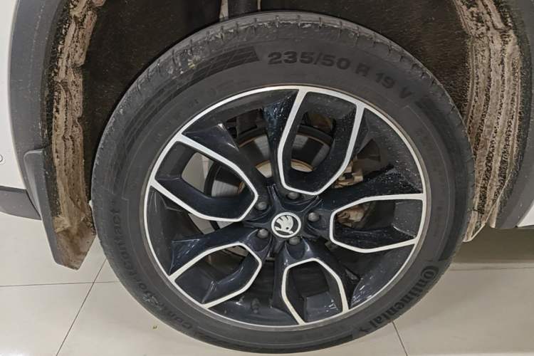 Used Skoda Kodiaq GT 2019 TSI330 Two-Wheel-Drive Luxury Edition China VI Standard Right Rear Wheel Hub