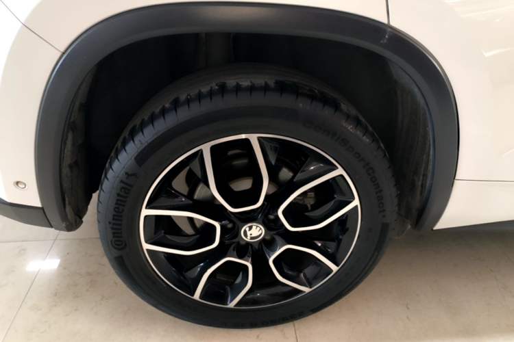 Used Skoda Kodiaq GT 2019 TSI330 Two-Wheel-Drive Luxury Edition China V Standard Right Rear Wheel Hub