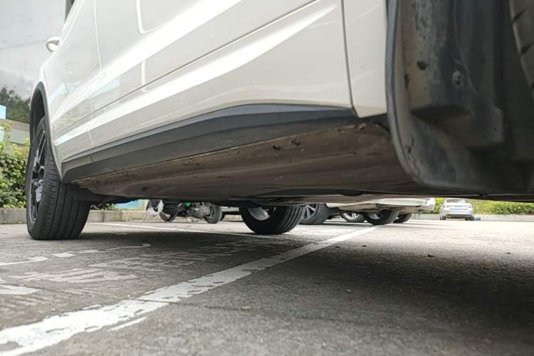 Used Skoda Kodiaq GT 2019 TSI330 Two-Wheel-Drive Luxury Edition China VI Standard Right Side Sill