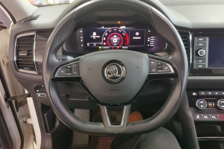 Used Skoda Kodiaq GT 2019 TSI330 Two-Wheel-Drive Luxury Edition China V Standard Steering Wheel