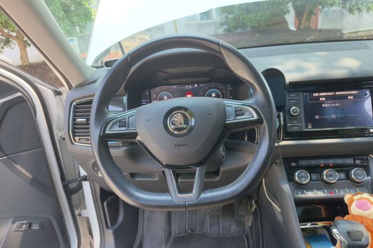 Used Skoda Kodiaq GT 2019 TSI330 Two-Wheel-Drive Luxury Edition China VI Standard Steering Wheel