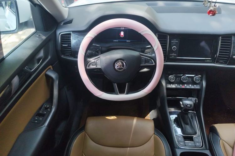 Used Skoda Kodiaq GT 2019 TSI380 4x4 Luxury Edition China VI Standard Steering Wheel