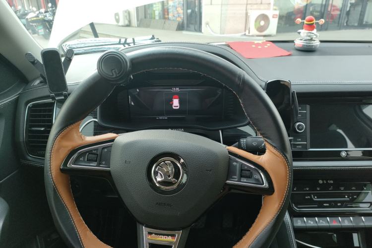 Used Skoda Kodiaq GT 2019 TSI330 Two-Wheel-Drive Luxury Edition China VI Standard Steering Wheel