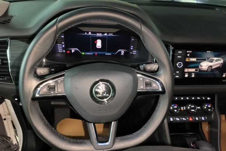 Used Skoda Kodiaq GT 2019 TSI330 Two-Wheel-Drive Luxury Edition China VI Standard Steering Wheel
