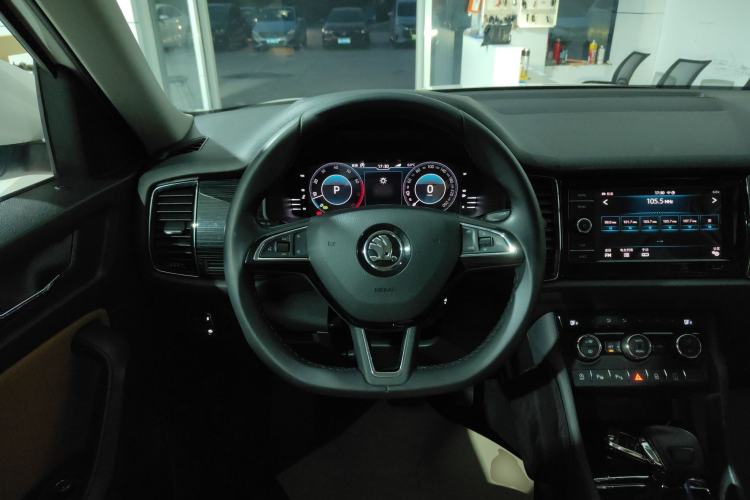 Used Skoda Kodiaq GT 2019 TSI330 Two-Wheel-Drive Luxury Edition China VI Standard Steering Wheel