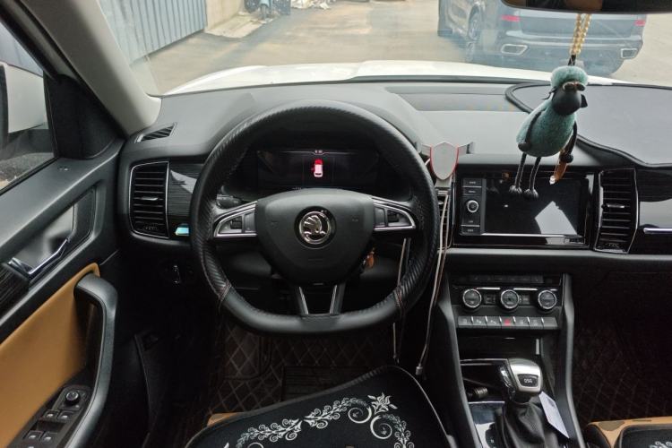 Used Skoda Kodiaq GT 2019 TSI330 Two-Wheel-Drive Luxury Edition China VI Standard Steering Wheel