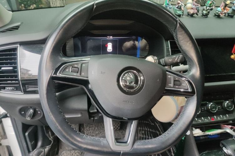 Used Skoda Kodiaq GT 2019 TSI330 Two-Wheel-Drive Luxury Edition China VI Standard Steering Wheel