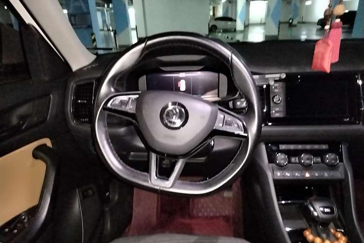 Used Skoda Kodiaq GT 2019 TSI330 Two-Wheel-Drive Luxury Edition China VI Standard Steering Wheel