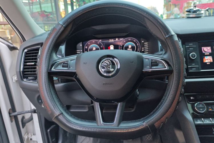 Used Skoda Kodiaq GT 2019 TSI330 Two-Wheel-Drive Luxury Edition China VI Standard Steering Wheel