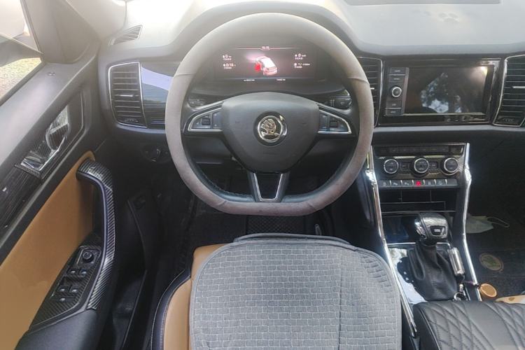 Used Skoda Kodiaq GT 2019 TSI330 Two-Wheel-Drive Luxury Edition China V Standard Steering Wheel