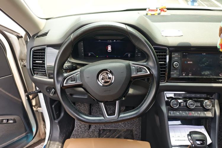 Used Skoda Kodiaq GT 2019 TSI330 Two-Wheel-Drive Luxury Edition China VI Standard Steering Wheel