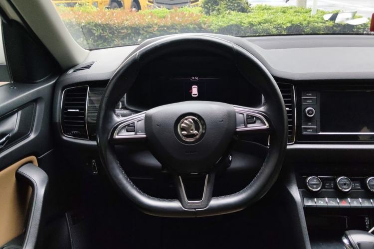 Used Skoda Kodiaq GT 2019 TSI330 Two-Wheel-Drive Luxury Edition China V Standard Steering Wheel