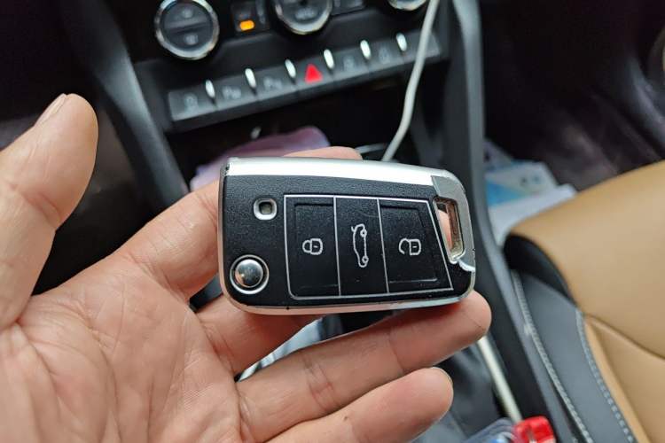 Used Skoda Kodiaq GT 2019 TSI330 Two-Wheel-Drive Luxury Edition China VI Standard Vehicle Key