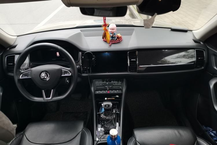 Used Skoda Kodiaq GT 2019 TSI380 4x4 Luxury Edition China VI Standard Center Console