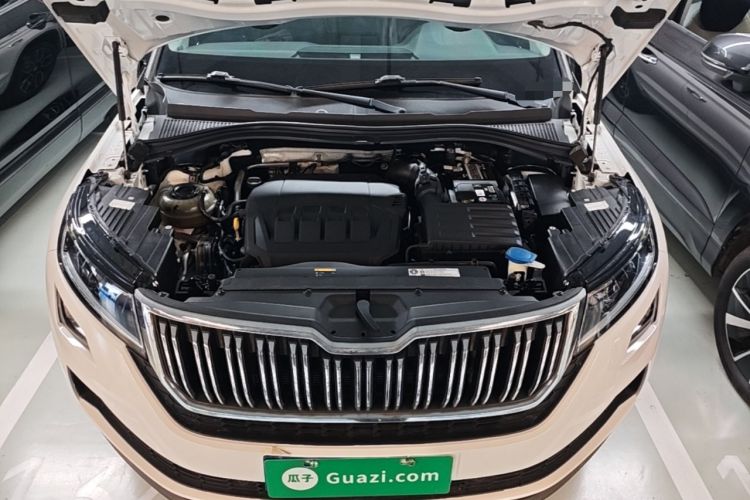 Used Skoda Kodiaq GT 2021 TSI330 Two-Wheel-Drive Luxury Edition Engine Bay