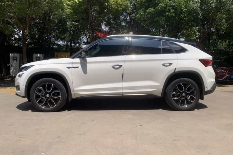 Used Skoda Kodiaq GT 2021 TSI330 Two-Wheel-Drive Luxury Edition Exterior 4