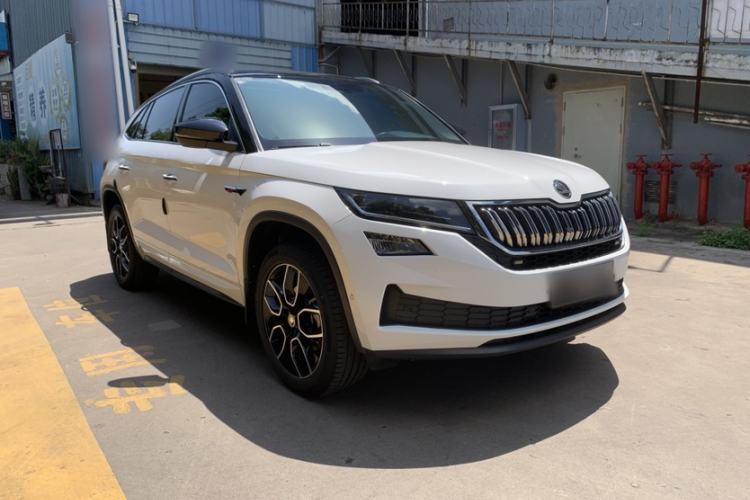 Used Skoda Kodiaq GT 2021 TSI330 Two-Wheel-Drive Luxury Edition Exterior 6