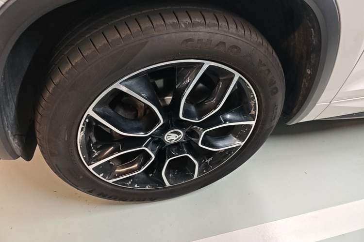 Used Skoda Kodiaq GT 2021 TSI330 Two-Wheel-Drive Luxury Edition Left Front Wheel Hub