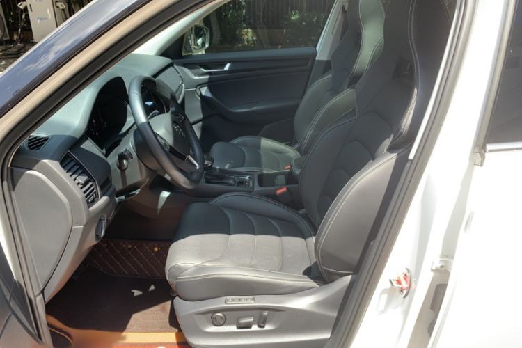 Used Skoda Kodiaq GT 2021 TSI330 Two-Wheel-Drive Luxury Edition Right Front Seat