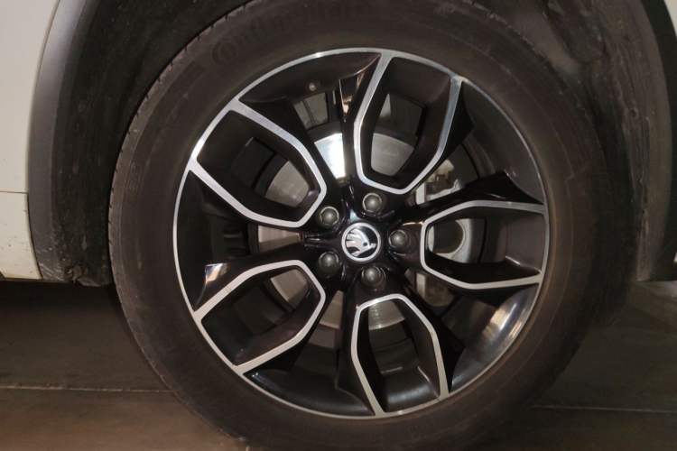 Used Skoda Kodiaq GT 2021 TSI330 Two-Wheel-Drive Luxury Edition Right Front Wheel Hub