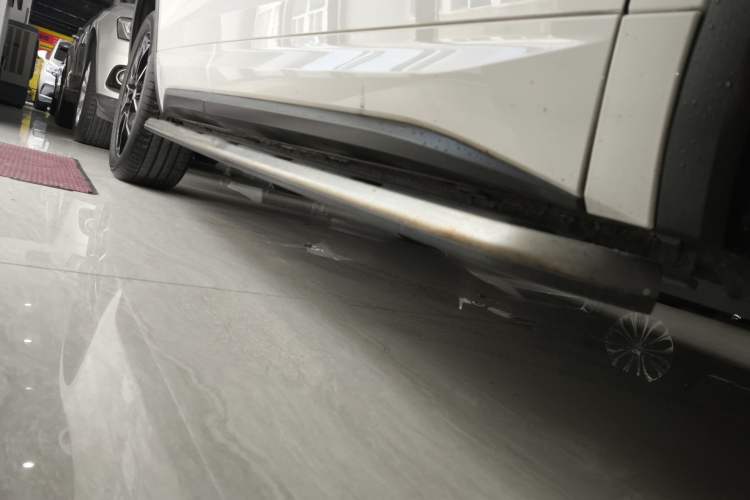 Used Skoda Kodiaq GT 2021 TSI330 Two-Wheel-Drive Luxury Edition Right Side Sill