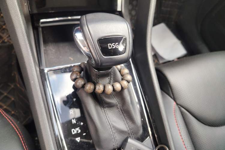 Used Skoda Kodiaq GT 2022 TSI330 Two-Wheel-Drive Luxury Edition Gear Lever