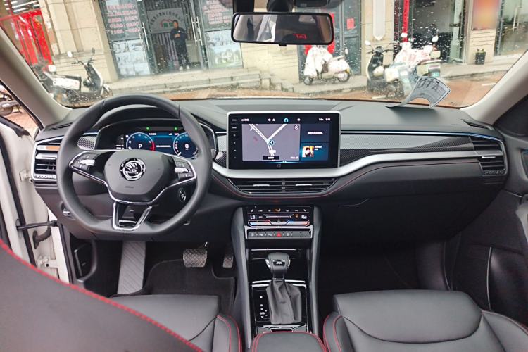 Used Skoda Kodiaq GT 2022 TSI330 Two-Wheel-Drive Luxury Edition Center Console