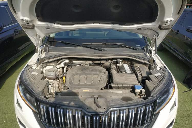 Used Skoda Kodiaq GT 2022 TSI330 Two-Wheel-Drive Luxury Edition Engine Bay