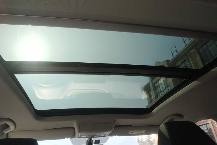 Used Skoda Kodiaq GT 2022 TSI330 Two-Wheel-Drive Luxury Edition Headliner