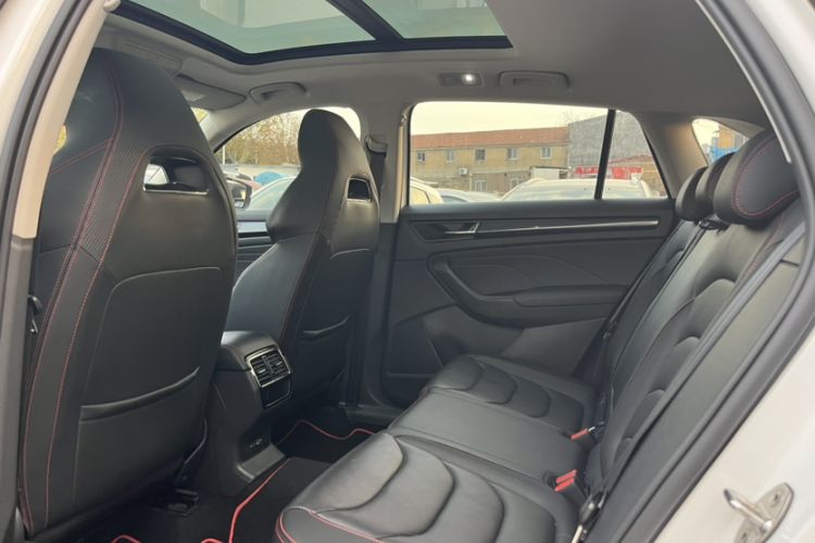 Used Skoda Kodiaq GT 2022 TSI330 Two-Wheel-Drive Luxury Edition Interior 3