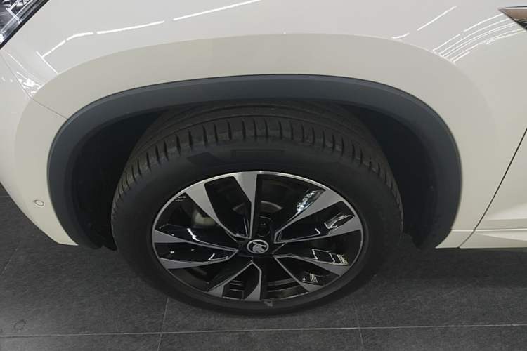 Used Skoda Kodiaq GT 2022 TSI330 Two-Wheel-Drive Luxury Edition Left Front Wheel Hub
