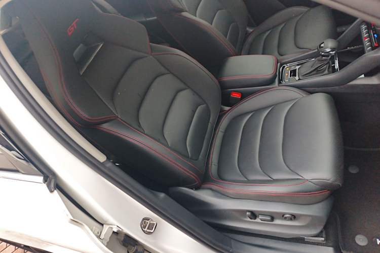 Used Skoda Kodiaq GT 2022 TSI330 Two-Wheel-Drive Luxury Edition Right Front Seat