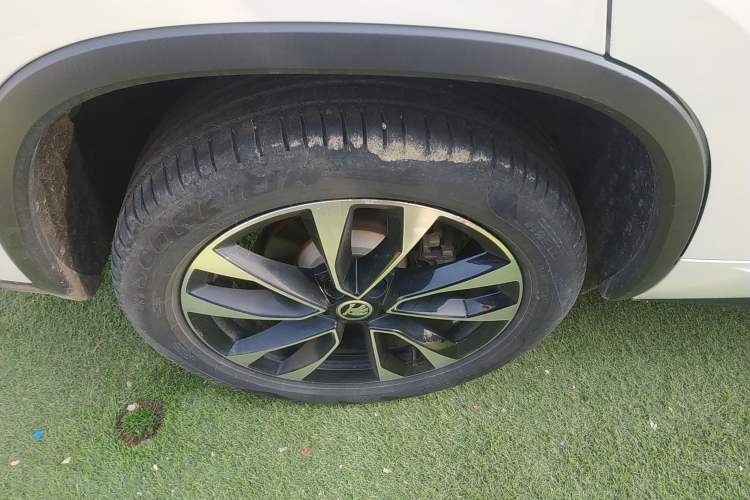 Used Skoda Kodiaq GT 2022 TSI330 Two-Wheel-Drive Luxury Edition Right Rear Wheel Hub