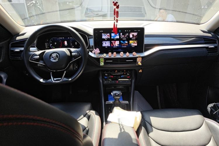 Used Skoda Kodiaq GT 2023 TSI330 Two-Wheel Drive Luxury Edition Center Console